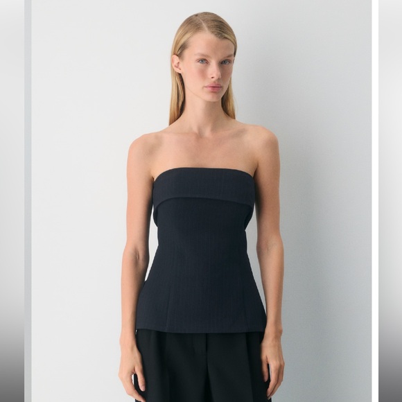 Aritzia Tops - Aritzia Babaton Element Tube Top - (Re)ssential